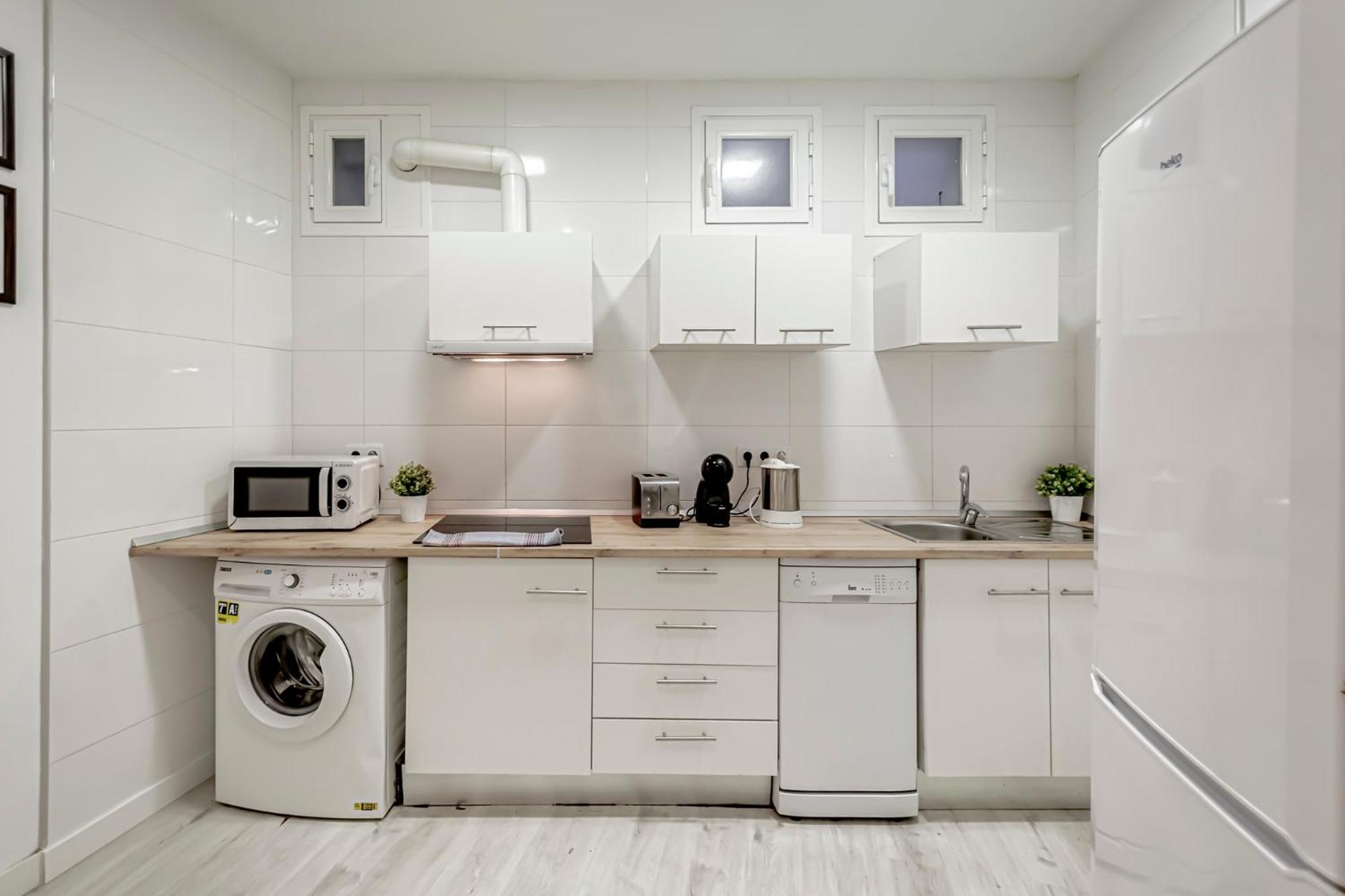 Atocha Arrendamiento De Temporada Apartment Мадрид Екстериор снимка